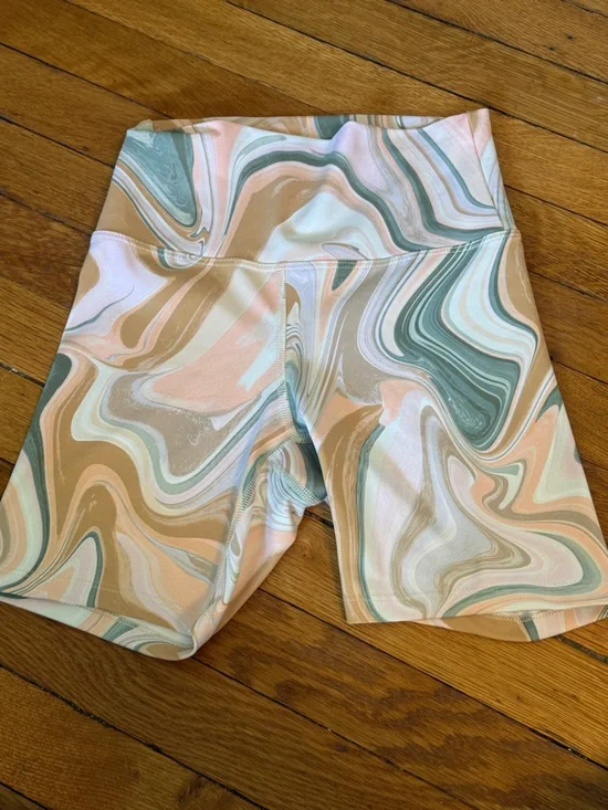 Beach Riot Marble Print Bike Shorts - Pastel Swirl - Picture 4 of 4